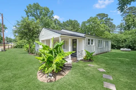 215 Bar Park Loop Coldspring TX 77331