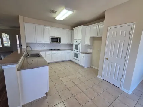 5515 Gatesprings Lane Sugar Land TX 77479
