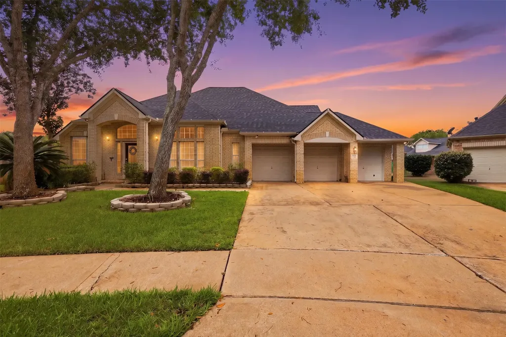 507 Clear Point Court Richmond TX 77406