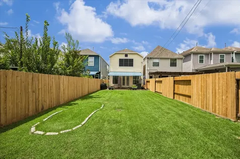 832B W 26th Street Houston TX 77008