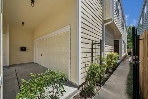 832B W 26th Street Houston TX 77008