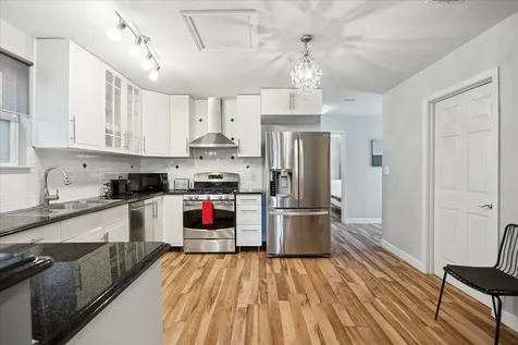 820 Kern Street Houston TX 77009