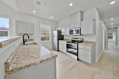 4415 Castor Street Houston TX 77022