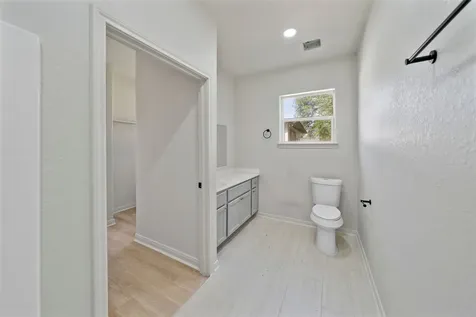 4415 Castor Street Houston TX 77022