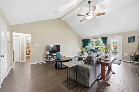 2118 Aberdeen Drive League City TX 77573
