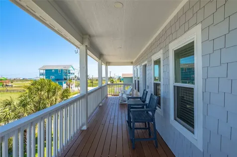 3920 2nd Street Galveston TX 77554