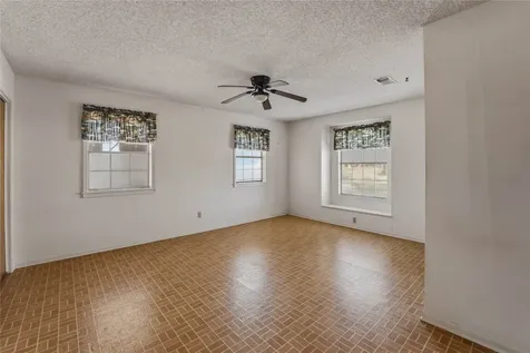 414 Giese Lane La Grange TX 78945