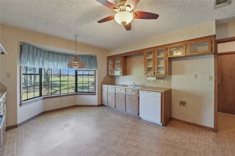 414 Giese Lane La Grange TX 78945