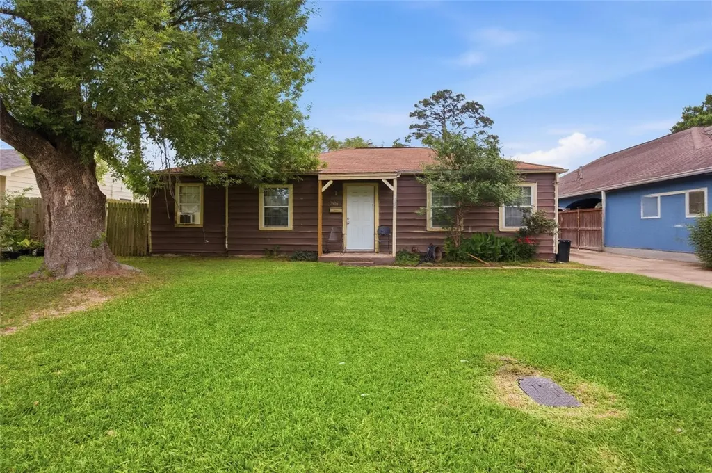 2106 6th Street Galena Park TX 77547