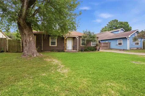 2106 6th Street Galena Park TX 77547