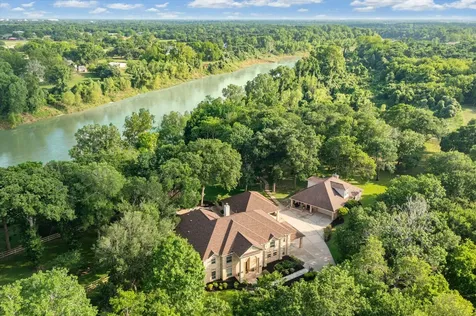 3023 River Forest Drive Richmond TX 77406