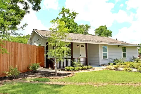 528 Prairie Street Columbus TX 78934