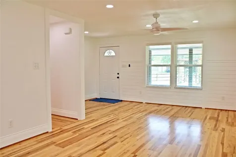 528 Prairie Street Columbus TX 78934