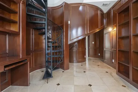 3844 Bellefontaine Street Houston TX 77025