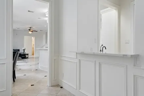 3844 Bellefontaine Street Houston TX 77025