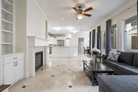 3844 Bellefontaine Street Houston TX 77025