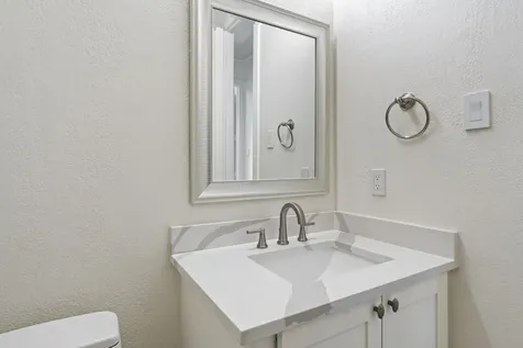 3844 Bellefontaine Street Houston TX 77025