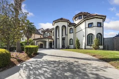 3844 Bellefontaine Street Houston TX 77025