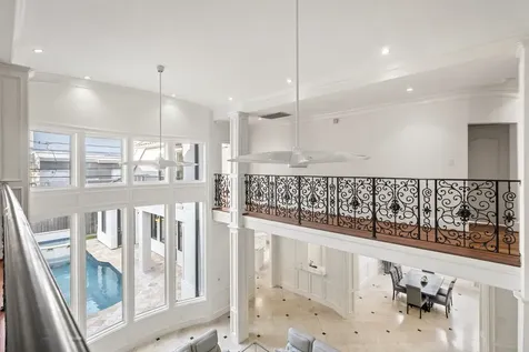 3844 Bellefontaine Street Houston TX 77025