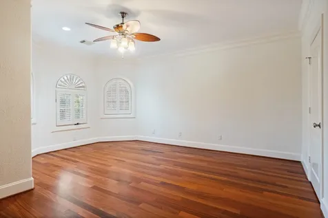 3844 Bellefontaine Street Houston TX 77025