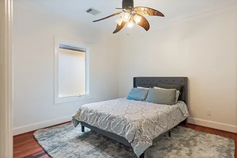 3844 Bellefontaine Street Houston TX 77025