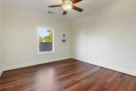 3844 Bellefontaine Street Houston TX 77025