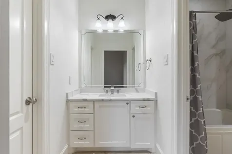 3844 Bellefontaine Street Houston TX 77025