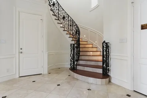 3844 Bellefontaine Street Houston TX 77025
