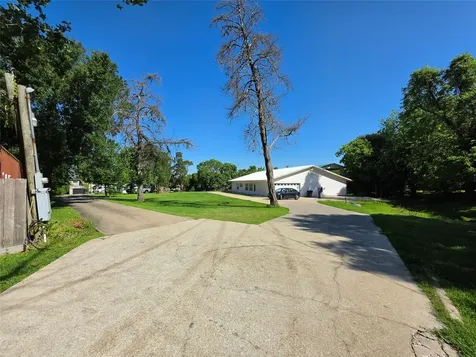 206 Elm Street Highlands TX 77562