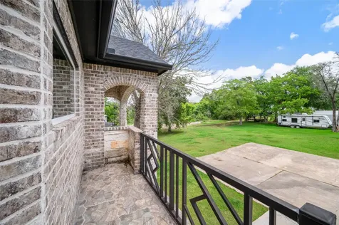 206 Elm Street Highlands TX 77562