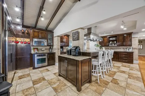 3515 County Road 36 Angleton TX 77515