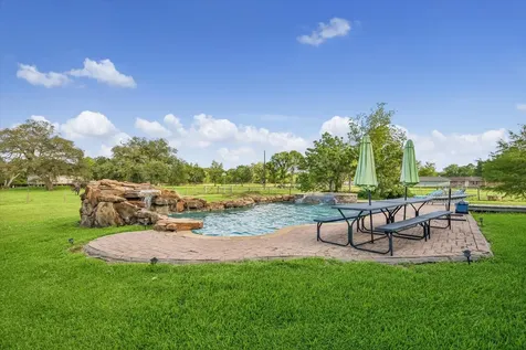 3515 County Road 36 Angleton TX 77515