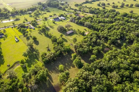 3515 County Road 36 Angleton TX 77515