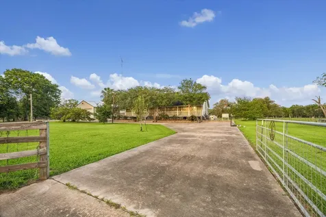 3515 County Road 36 Angleton TX 77515