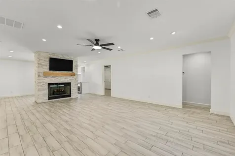9206 W Sterling Drive Pearland TX 77584