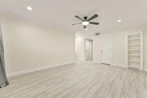 9206 W Sterling Drive Pearland TX 77584