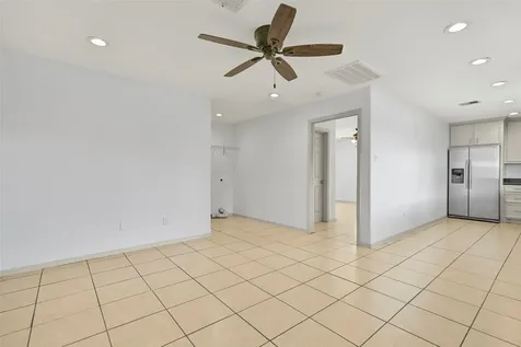 9206 W Sterling Drive Pearland TX 77584