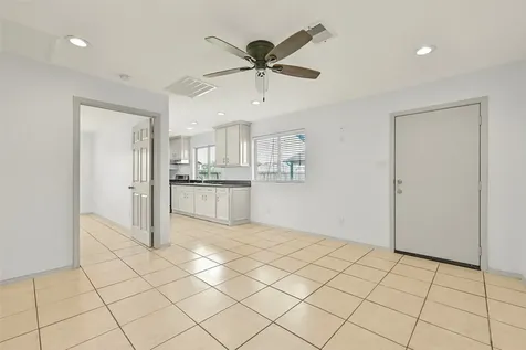 9206 W Sterling Drive Pearland TX 77584