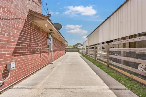 9206 W Sterling Drive Pearland TX 77584