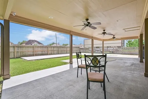 9206 W Sterling Drive Pearland TX 77584
