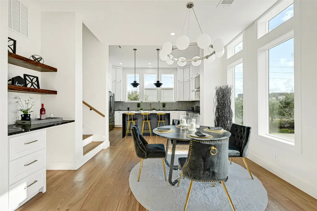 5617 Val Verde Street B Houston TX 77057