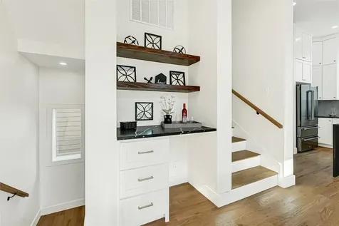 5617 Val Verde Street B Houston TX 77057