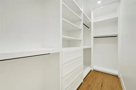 5617 Val Verde Street B Houston TX 77057