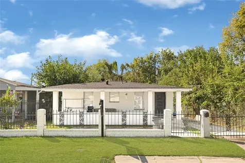 10526 Palestine Street Jacinto City TX 77029