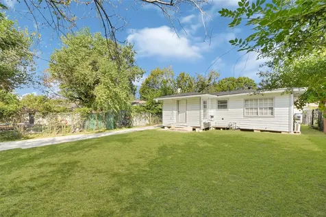 10526 Palestine Street Jacinto City TX 77029