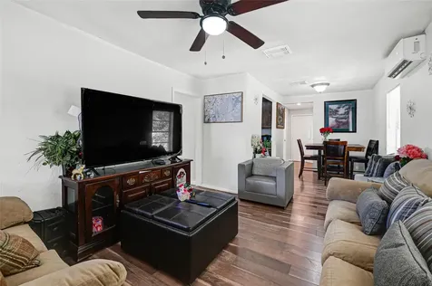 10526 Palestine Street Jacinto City TX 77029