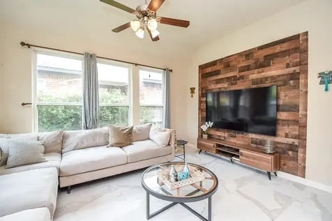 1619 Caledonia Trail Sugar Land TX 77479