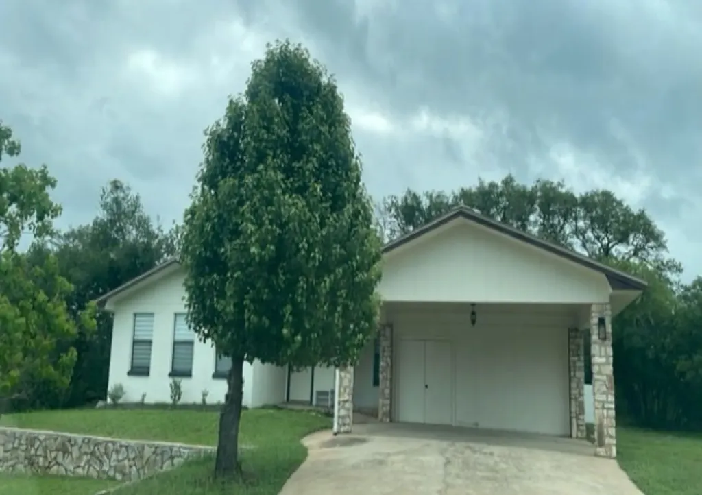 1103 Ute Road Horseshoe Bay TX 78657
