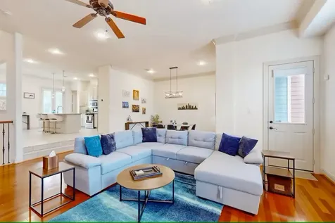 404 W 16th Street Houston TX 77008