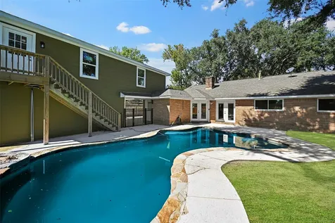 1907 Dellore Lane League City TX 77573